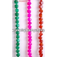 Gemstone fashion jewelry with dyed color