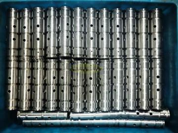 Honing hydraulic valve sleeve machining piston rod