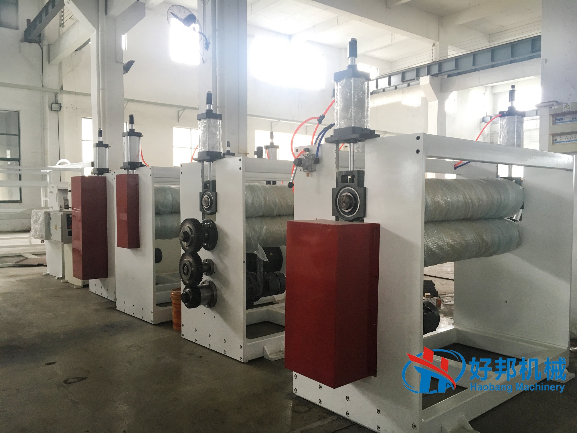 Jalur produksi ekstrusi papan busa kerak PVC Celuka