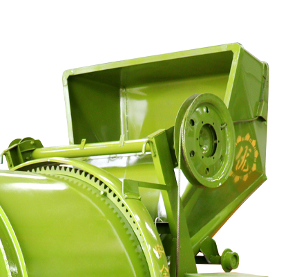 Self Loading Diesel Cement Mixer JZC350 Hydraulic Fully Automatic Concrete Mixing Machine