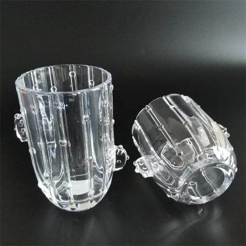 Glasbecher im Kaktus-Stil im Angebot