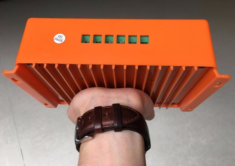 PWM controller motor dc 12v use waterproof 50A 12/24V automatic switch solar controller mppt solar charge controller