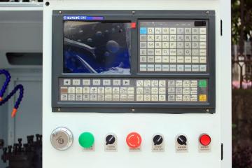 Automatic CNC Lathe Machine with Program Control System