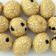 Sesame flavor coated peanuts