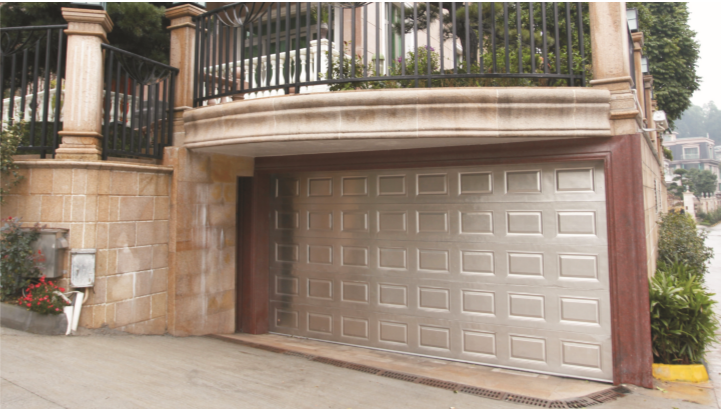 Automatic solid wood door garage door