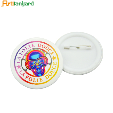 Customized Button Badges with Simple Pin