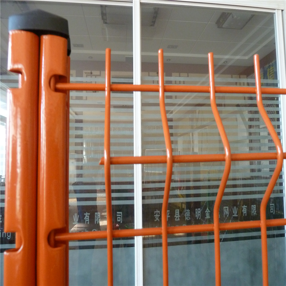 Square Hole Residential Ornamental Wire Mesh Fence