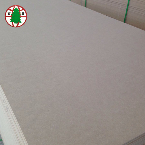 Panneau MDF Plain Core 1220x2440mm