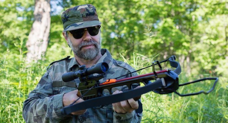 Crossbow-Hunting-Tips-for-Beginners-740x400