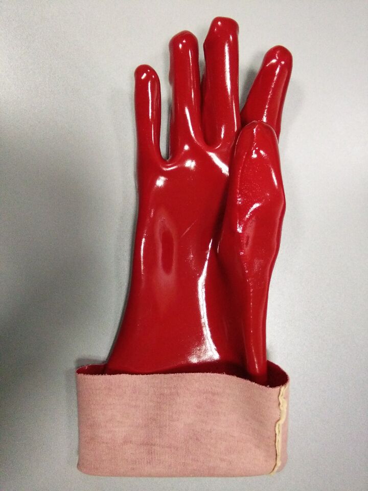 Red PVC gloves smooth finish interlock liner 18"