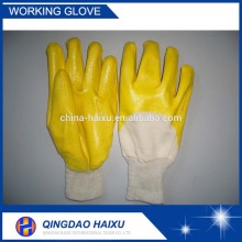 Nitrile coated construction labor gloves