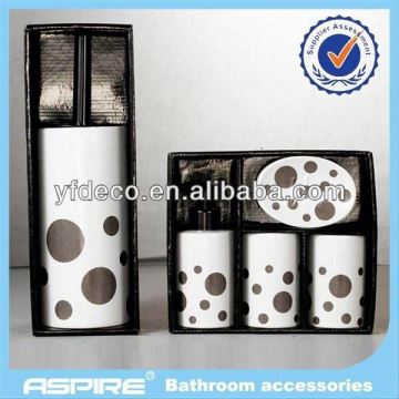 New 5 pcs ceramic simple accessories set for bathroom wholesaler