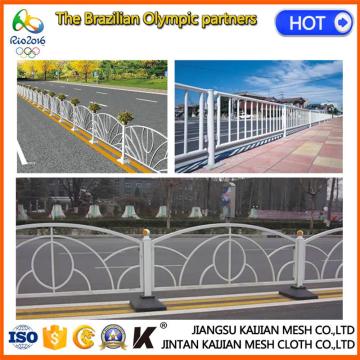 2016 hot sale wholesale galvanized euro steel fence