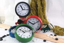 Round plastic table clock with stand