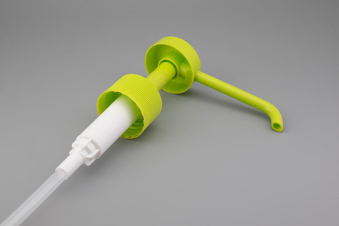 Özel 28/410 Yeşil Nervürlü 3cc Yukarı-Aşağı Kilitli Losyon Pompası Custom 28/410 Green Ribbed 3cc Up-Down Lock Lotion Pump
