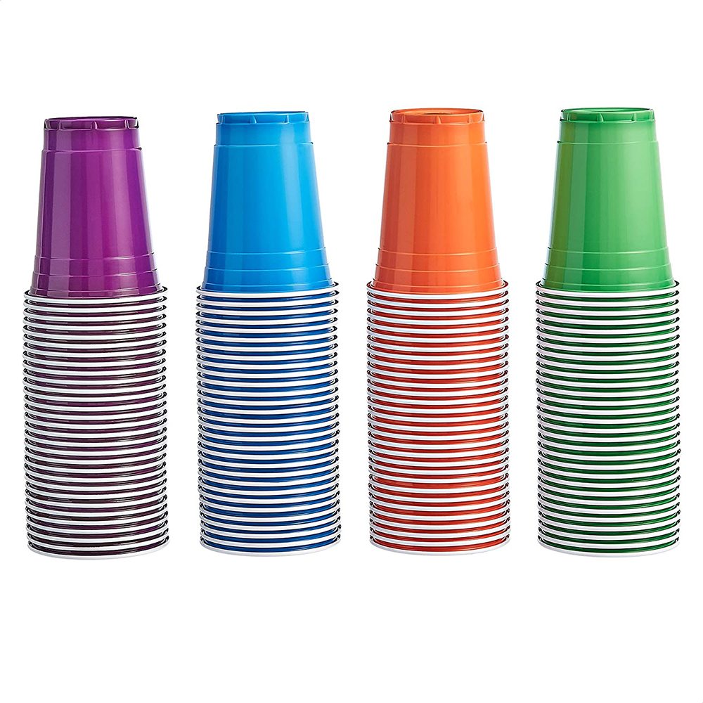 Restaurant Plastic Cups Jpg