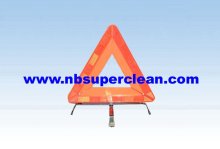 Reflectiong warning triangle labels for safety
