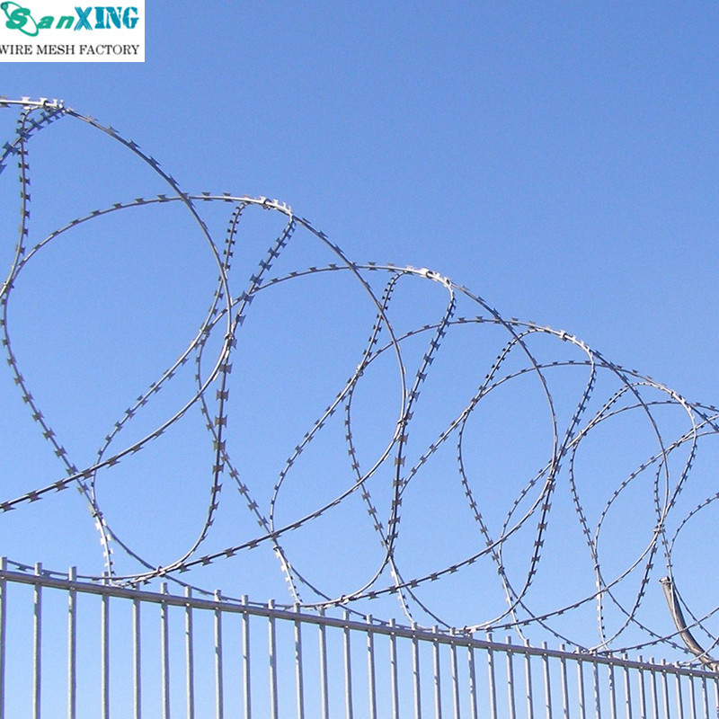 BTO-22 GALVANISED BLADE Barbed Wire Security Fence Wholesale