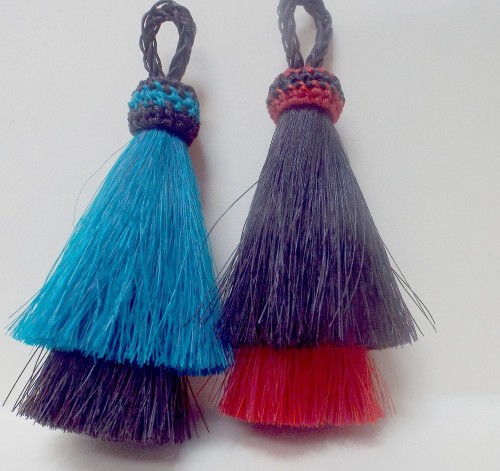 Hight quality and perfect HORSE HAIR TASSEL FRINGE in 3-5" long with a 1.5 cm knot and loop