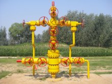 Oil field manufacture gas well Christmas tree