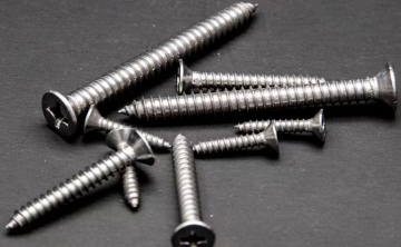 Different sizes full thread DIN7380 Pan head screws
