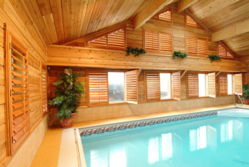 Movable Wood Louvered Window Shutters