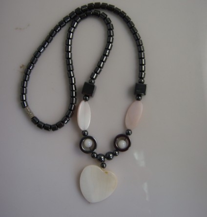 Collier de coquille de perle d&#39;hématite