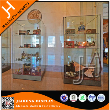 Clear glass freestanding lockable case for museum exhibiton display
