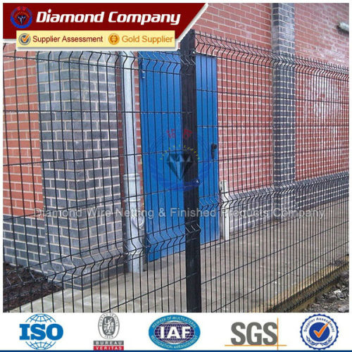 High quality Hot-dip galvanized & PVC coated welded wire mesh fence designs