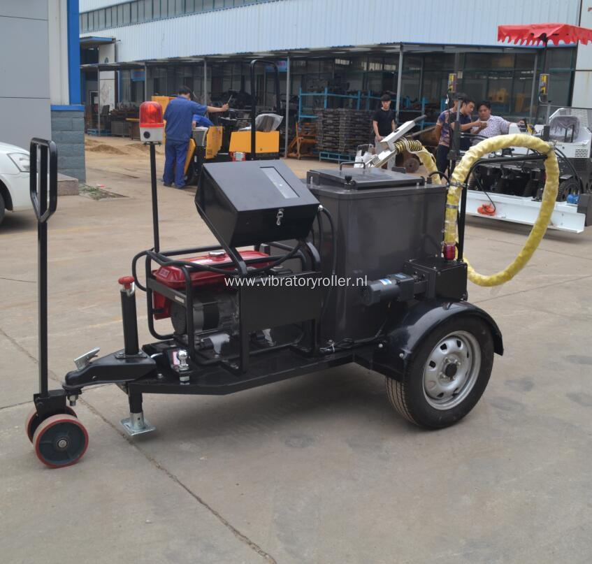 100L Trailer Mounted Asphalt Road Repair Sealing Machine