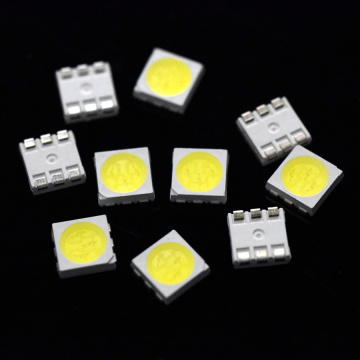 Белый SMD LED 5050 3-х микросхема 20LM