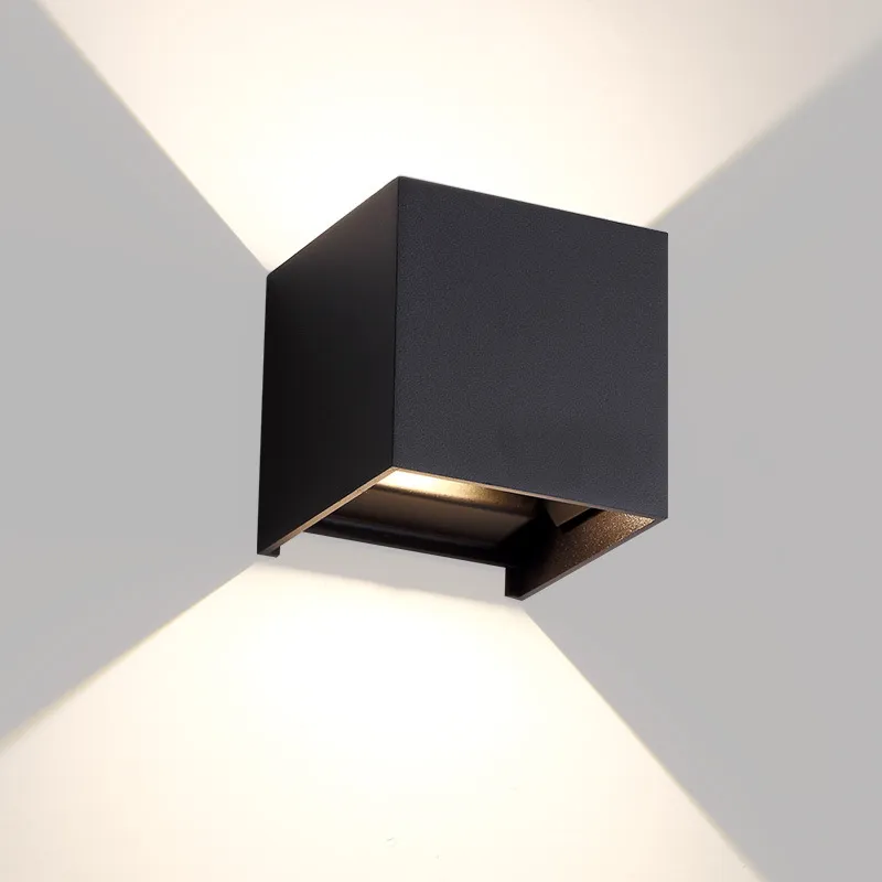 Wireless Outdoor Wall Light with Motion Sensor Technology