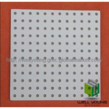 technique perforation gypsum ceiling