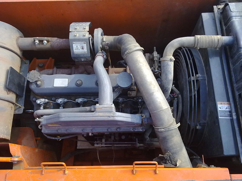 Second-Hand Hydraulic Doosan Crawler Excavator (220-7)