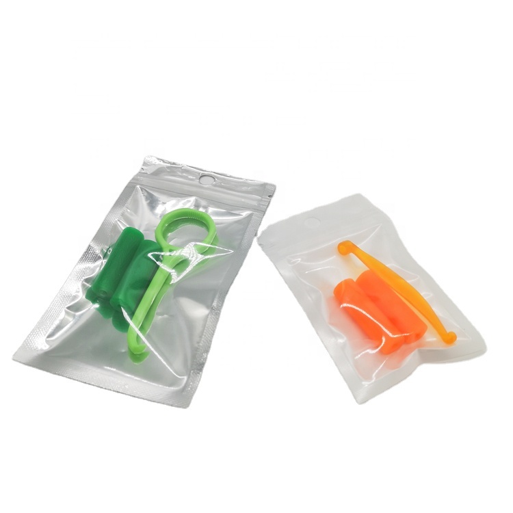 Food Grade Orthodontic Silicone Dental Aligner Tray Seater Helps seat aligner trays properly Chewing increases blood circulation and can aid patient discomfort Scented and unscented Made of soft plastic Now sold in 2-packs.