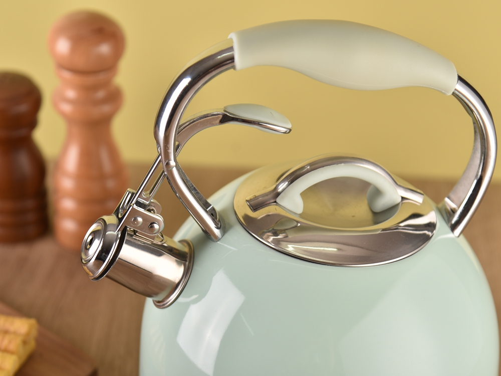 Aluminum tea kettle