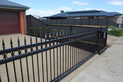 Used Ornamental Steel Fence Sharp Top