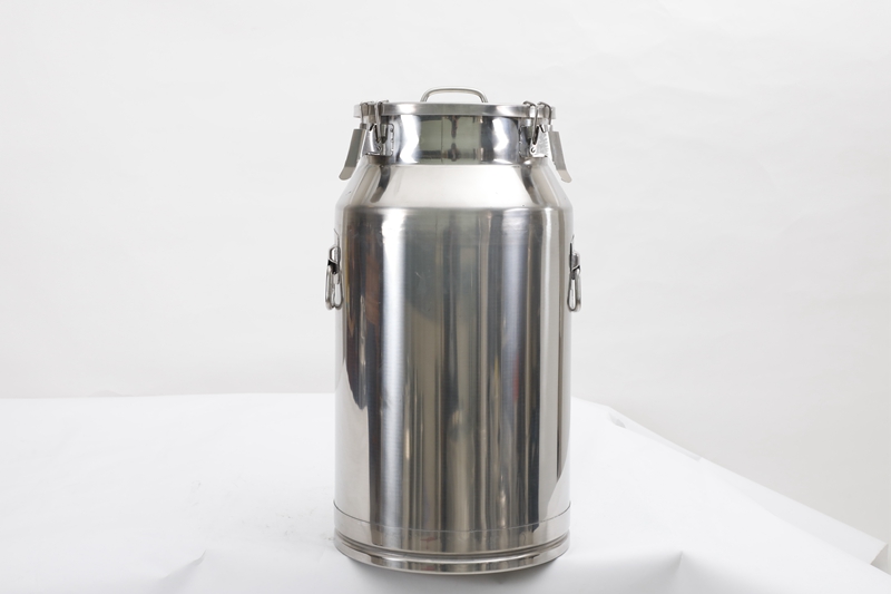 Stainless Steel Milk Bucket With Lid 1