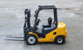 Lori Forklift Diesel Kecil XCMG 2Ton FD20T