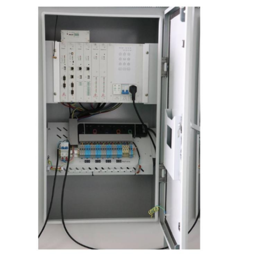 Road Traffic Light Networking Controller