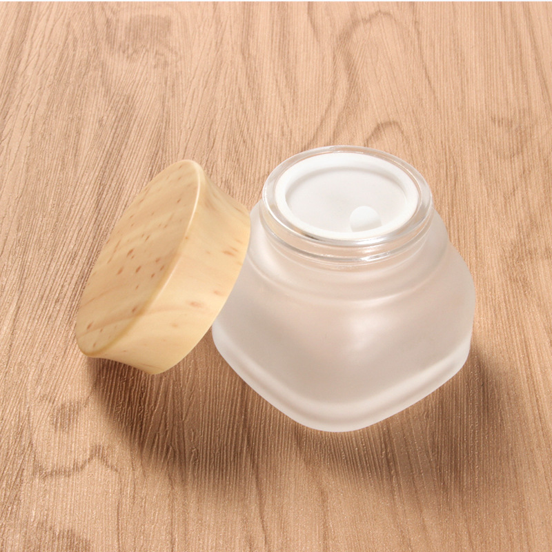 Spot cosmetics glass bottle lotion spray bottle color spray bottle inside the cork bottle wood process can be printed (4)