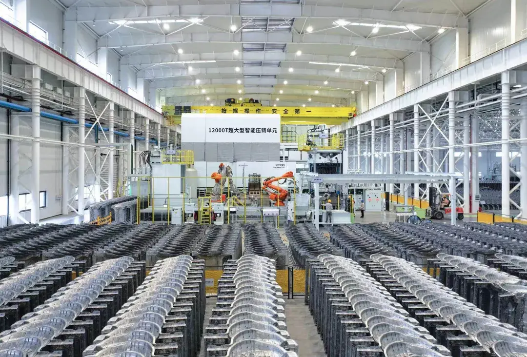 Moldagem integrada de fundição sob pressão2 Die-casting integrated molding2