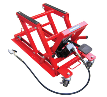 1500Lbs Air/Hydraulic ATV Lift