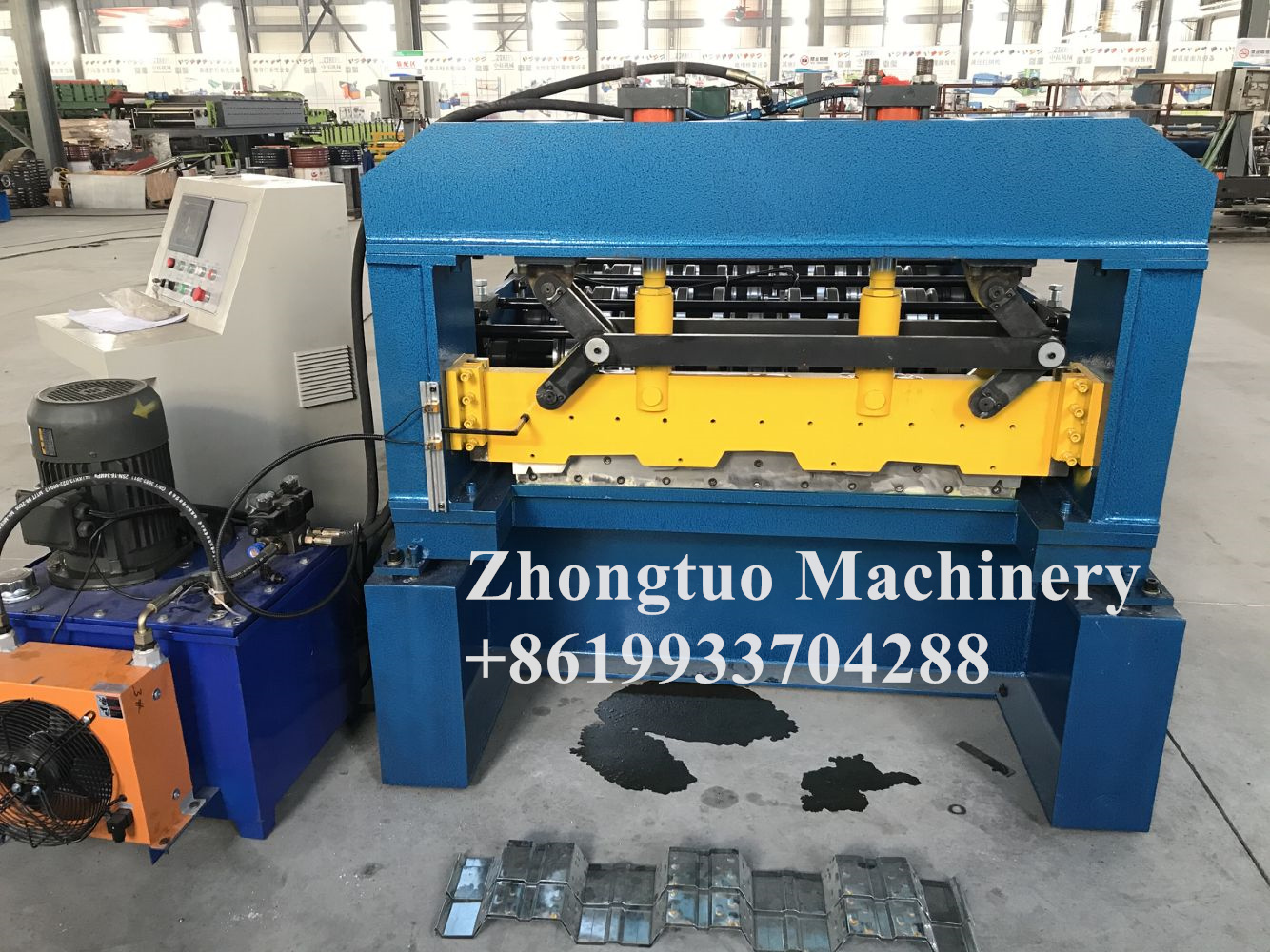 Steel concrete composite deck slabs making machine