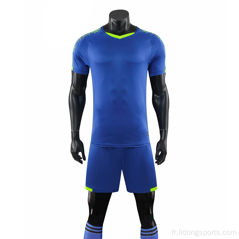 Ensemble de maillot de football de logo personnalisé et de chemise de football