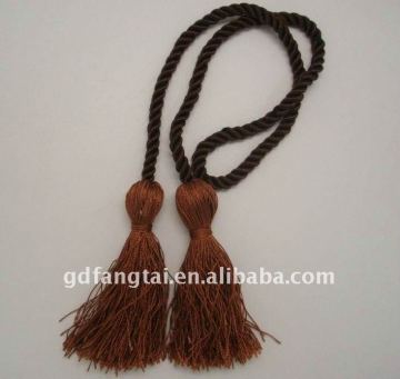 Double tassel hanging rope light