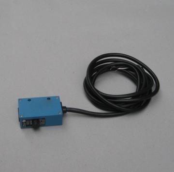 Photocell Tracking Device on Bag Making Machine