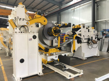 Decoiling leveling feeding machine