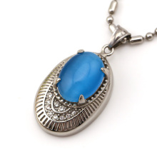 Casting pendant with agate