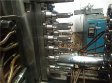 Cola type drinks bottle preform mould